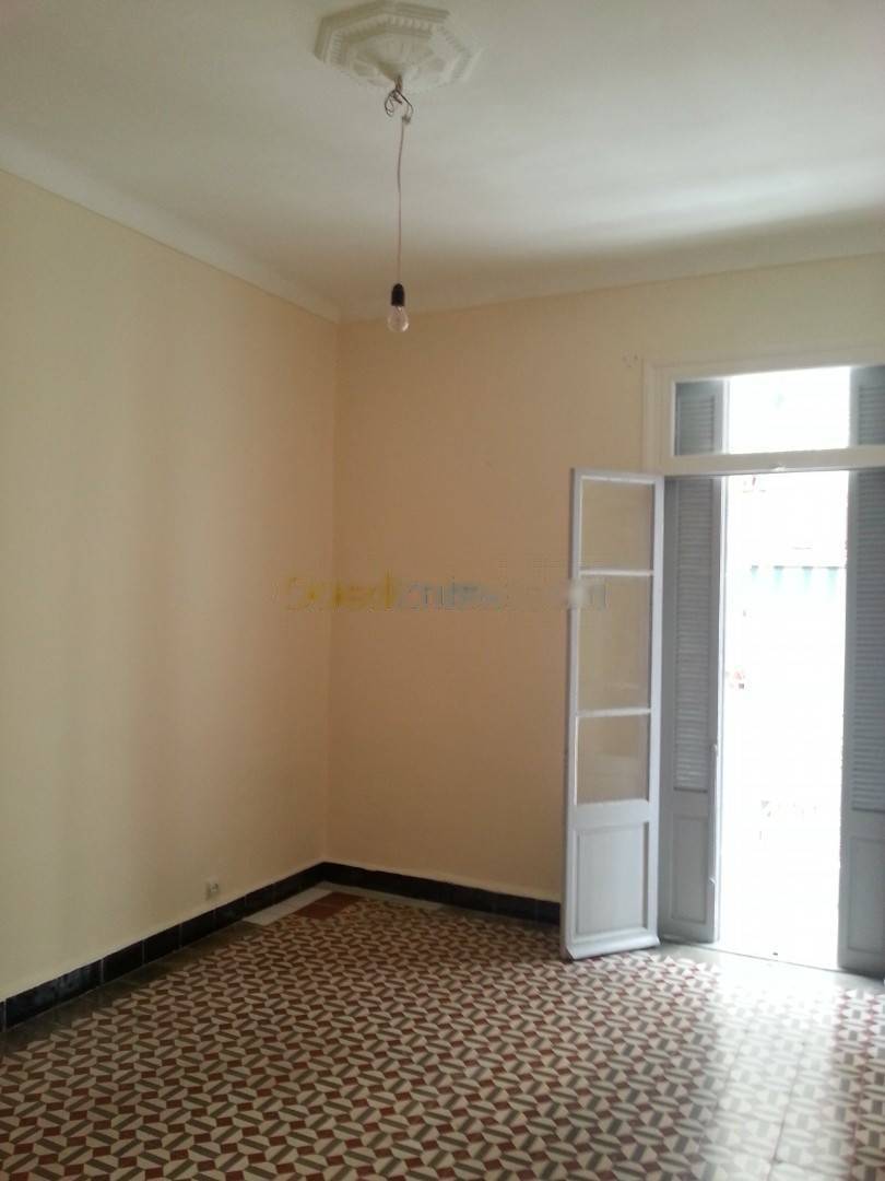 Location Appartement F2 Alger-Centre
