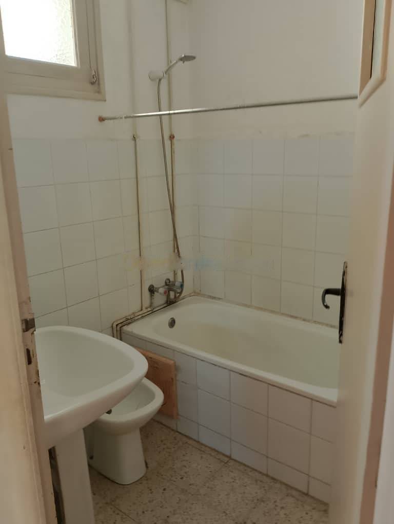 Location Appartement F3 Baba Hassen