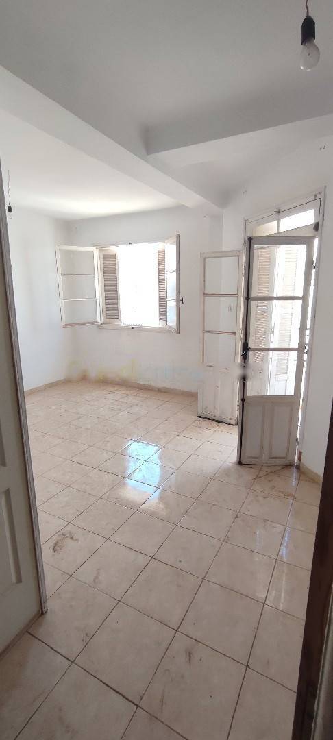 Location Appartement F3 Birkhadem