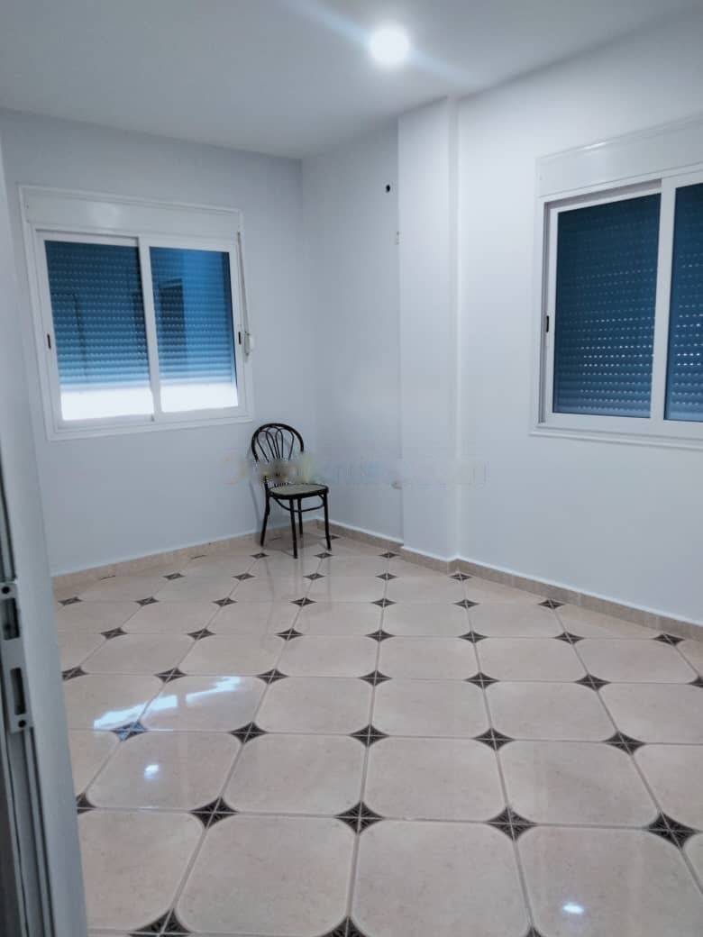 Location Appartement F4 Rouiba