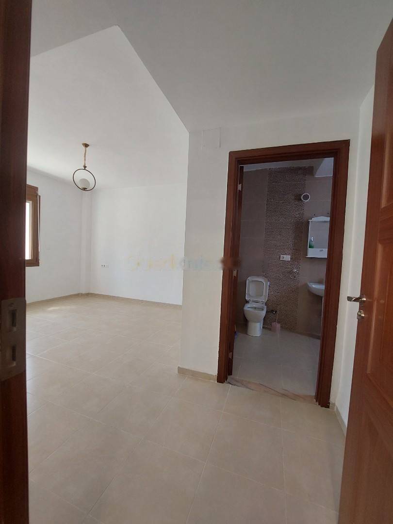 Location Appartement F7 El Achour