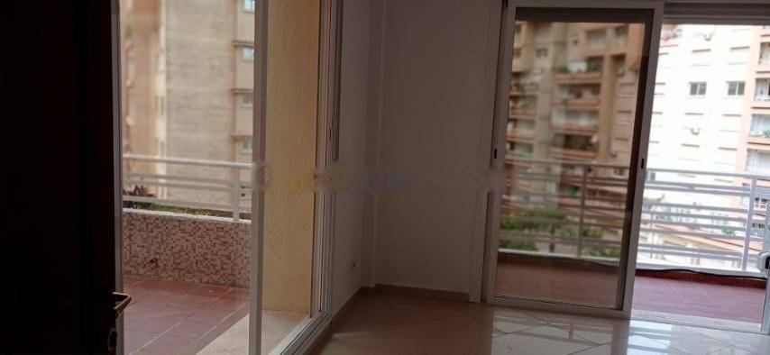 Location Appartement F4 El Achour