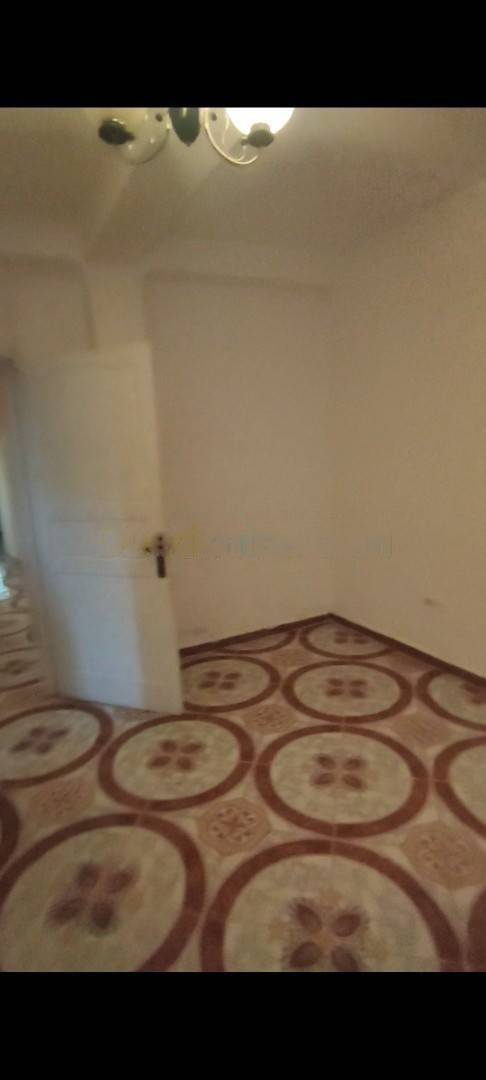 Location Appartement F4 Ain Benian