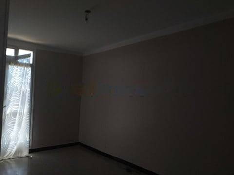 Location Appartement F3 Kouba