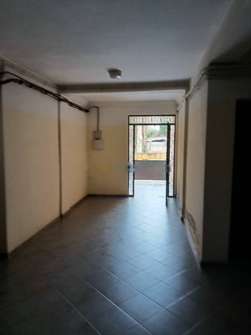 Location Appartement F4 Dely Ibrahim