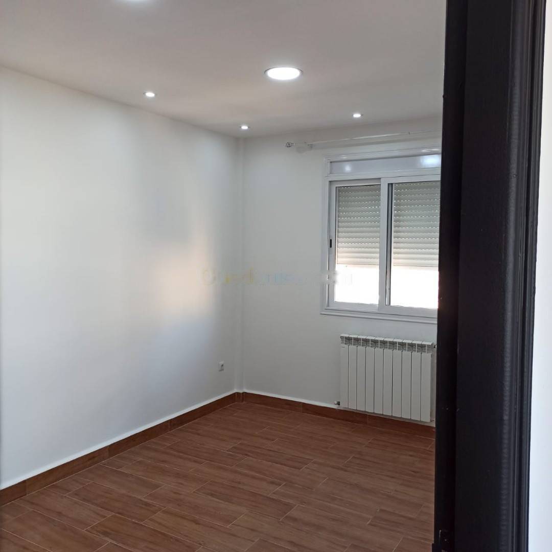 Location Niveau de villa F4 Bordj El Bahri