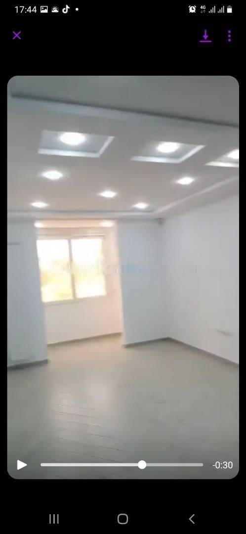 Location Niveau de villa F4 Djasr Kasentina