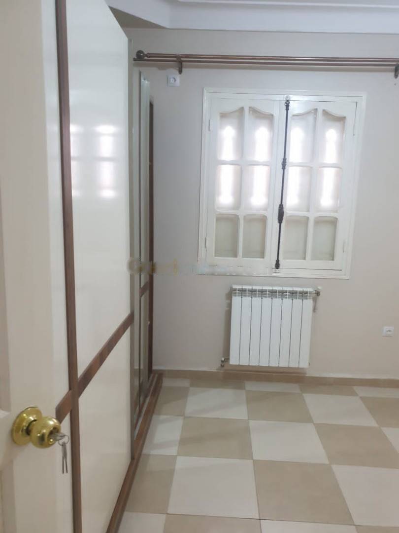 Location Appartement F4 Bordj El Bahri