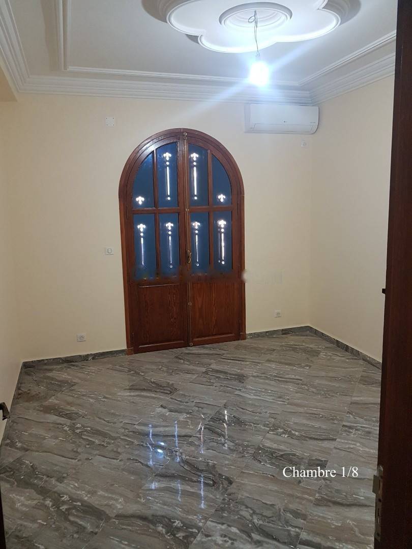 Location Villa F8 Dely Ibrahim