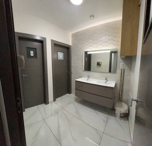 Location Local F4 Dely Ibrahim