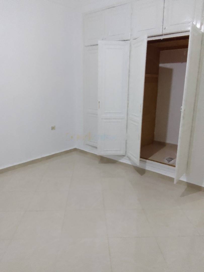 Location Appartement F3 Dely Ibrahim