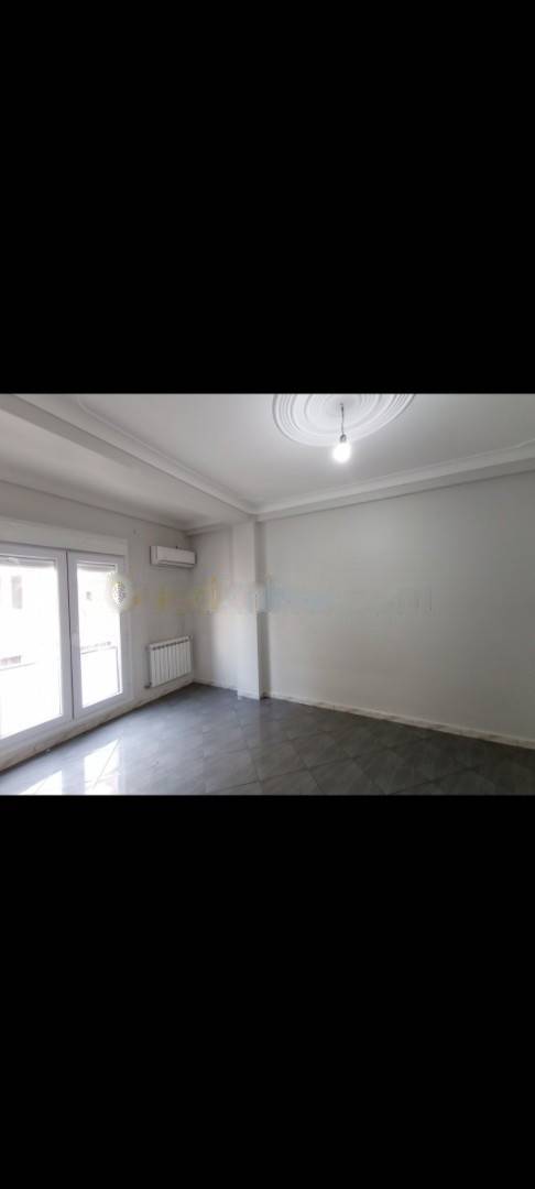 Location Appartement F2 Bab Ezzouar