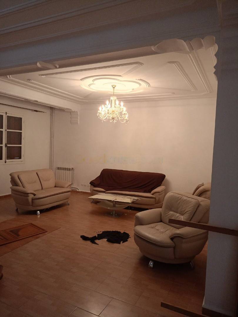 Location Local F0 Draria