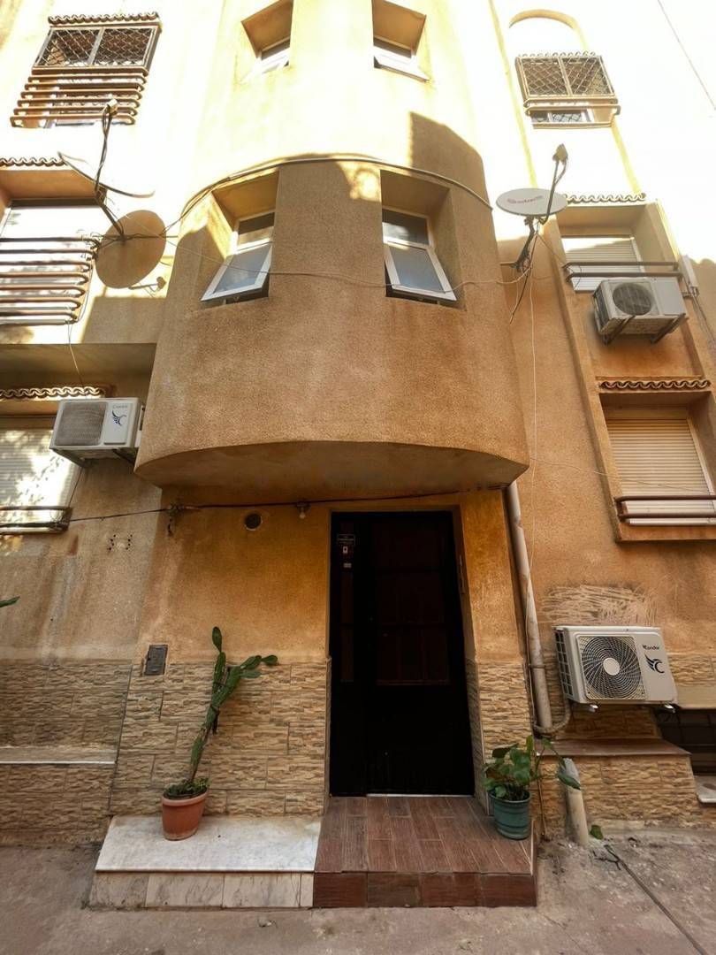 Location Appartement F5 Djasr Kasentina