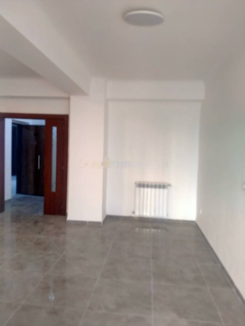 Location Appartement F4 Bab Ezzouar