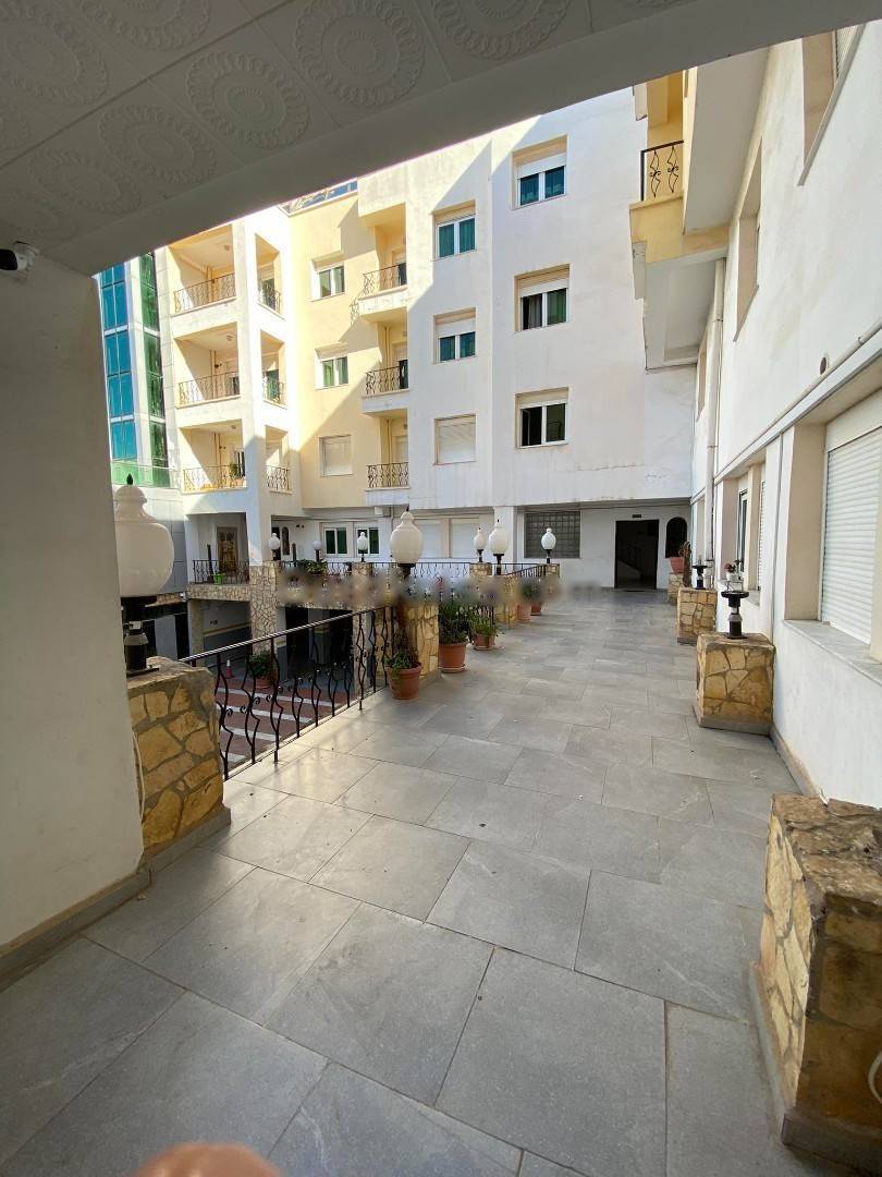 Location Appartement F4 El Mouradia