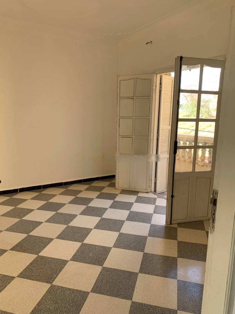 Location Niveau de villa F5 Kouba