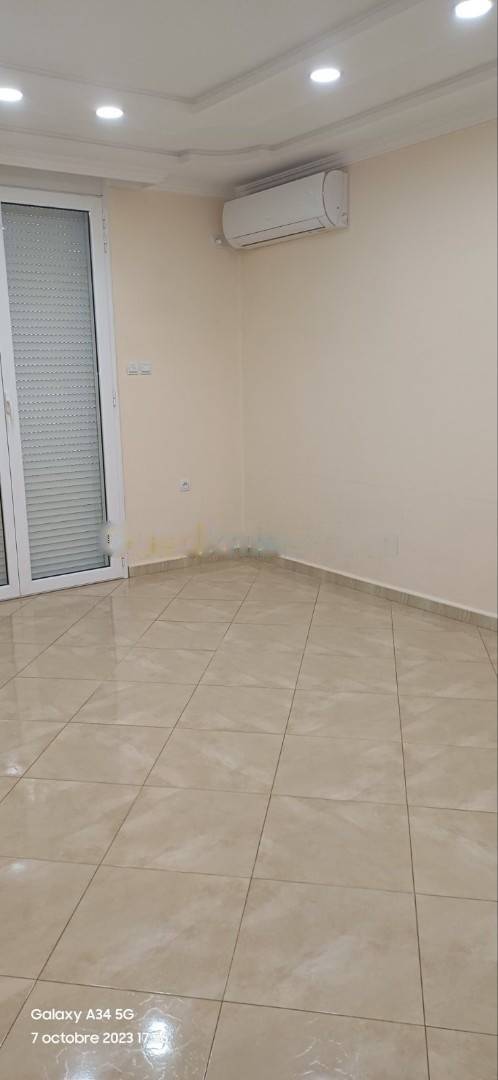 Location Appartement F3 Birkhadem