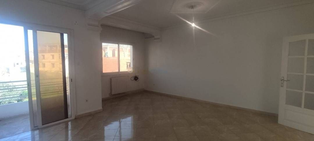Location Appartement F3 Birkhadem