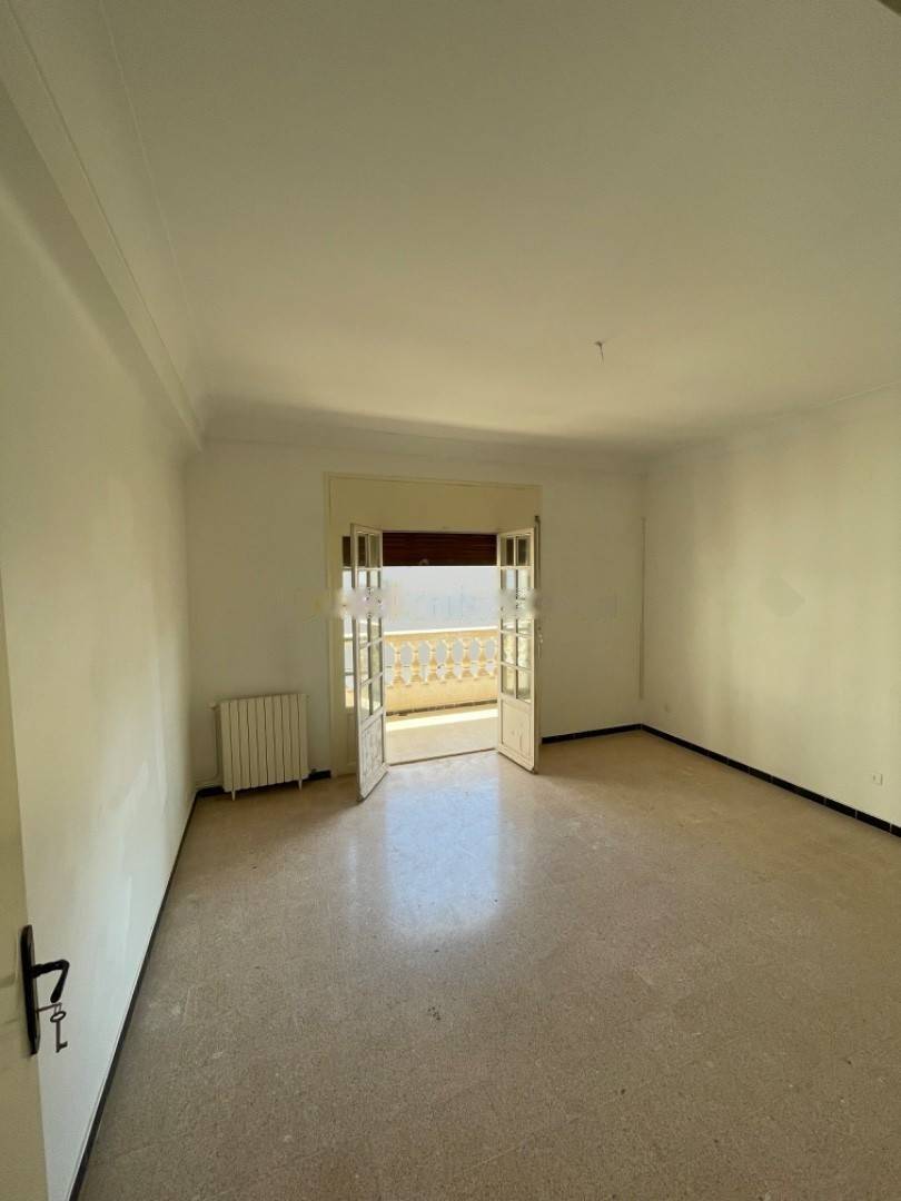 Location Niveau de villa F5 Draria