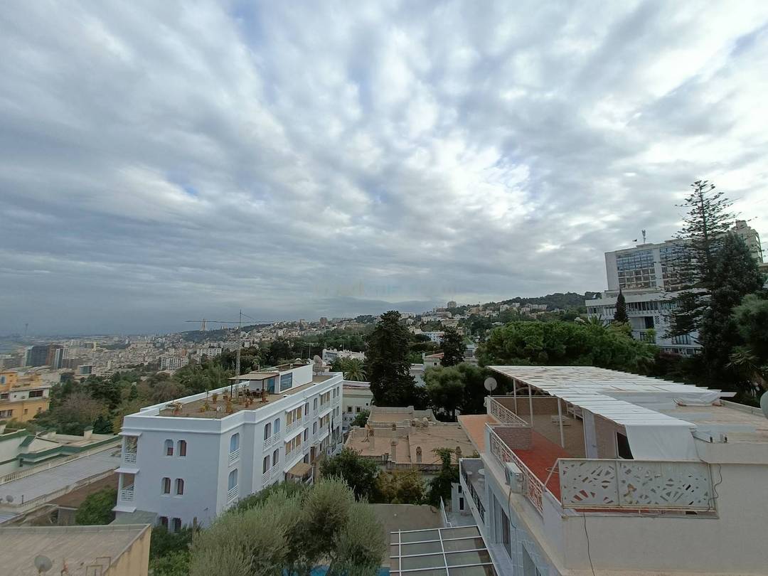 Location Appartement F7 El Biar