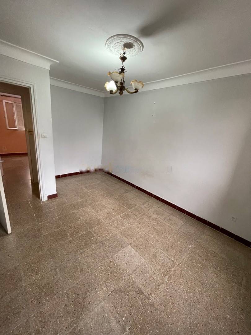 Location Appartement F3 Kouba