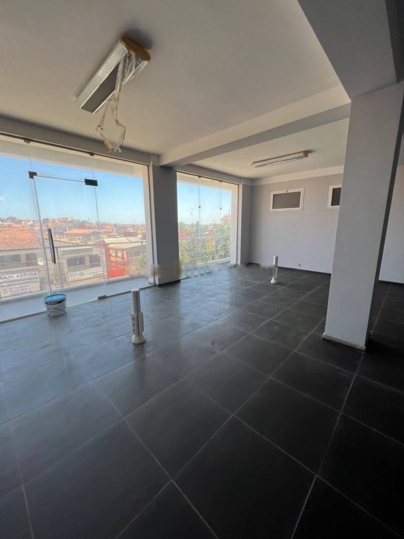 Location Local F10 Birkhadem