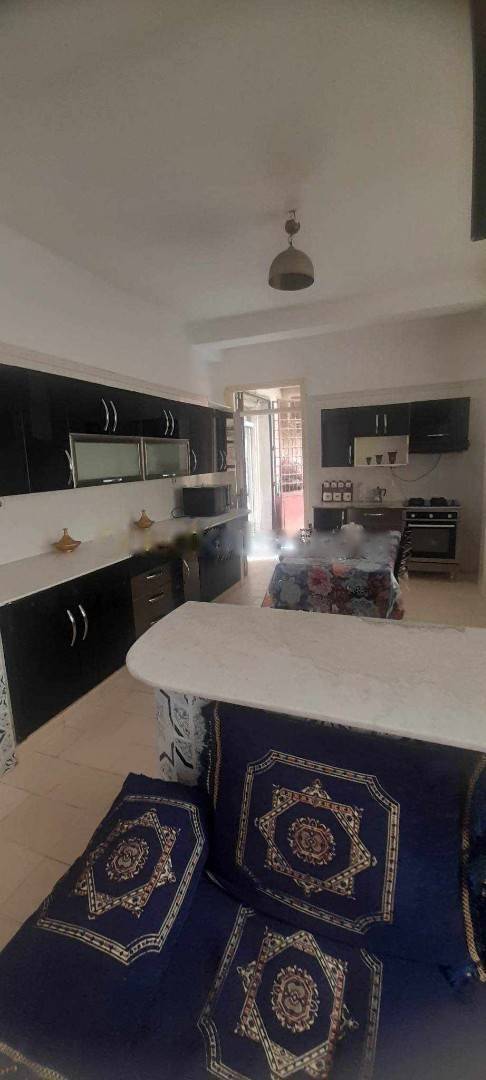 Location Niveau de villa F4 Djasr Kasentina