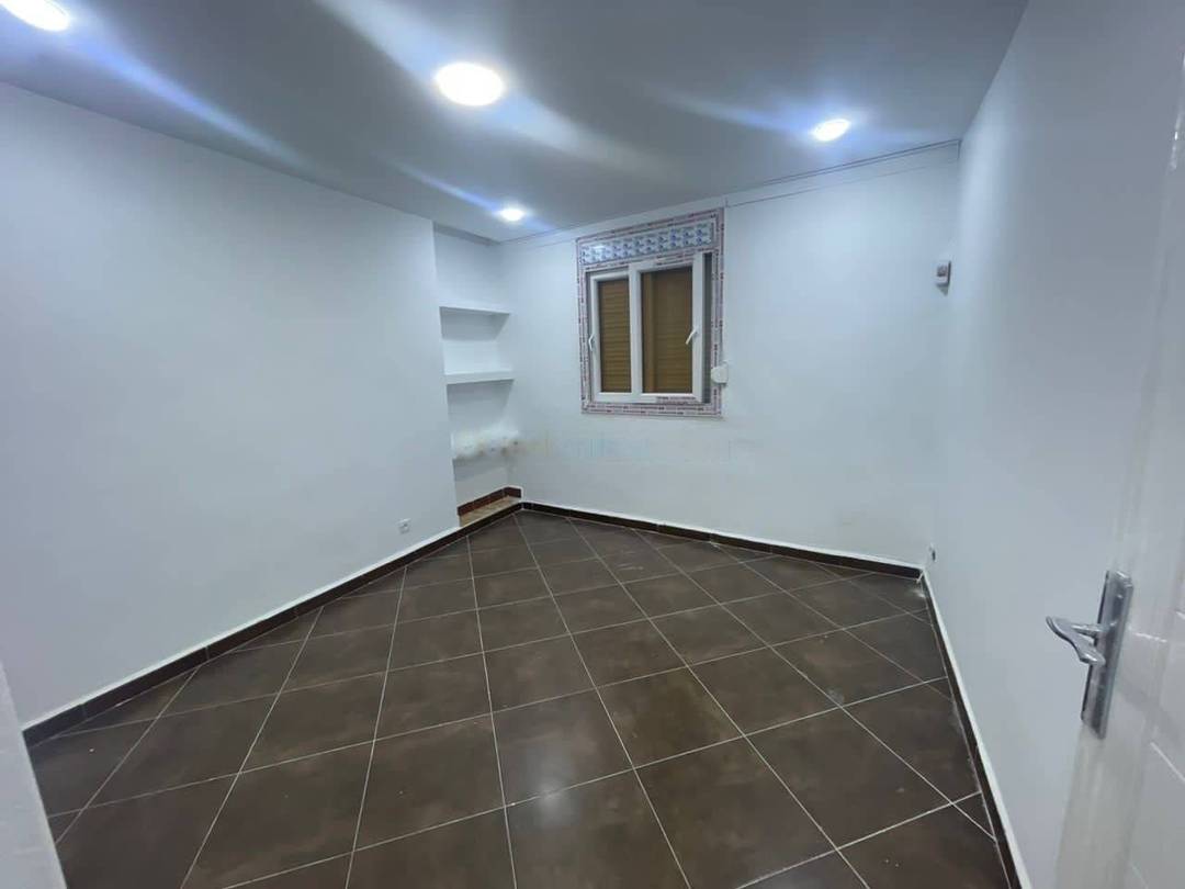 Location Appartement F3 Hussein Dey