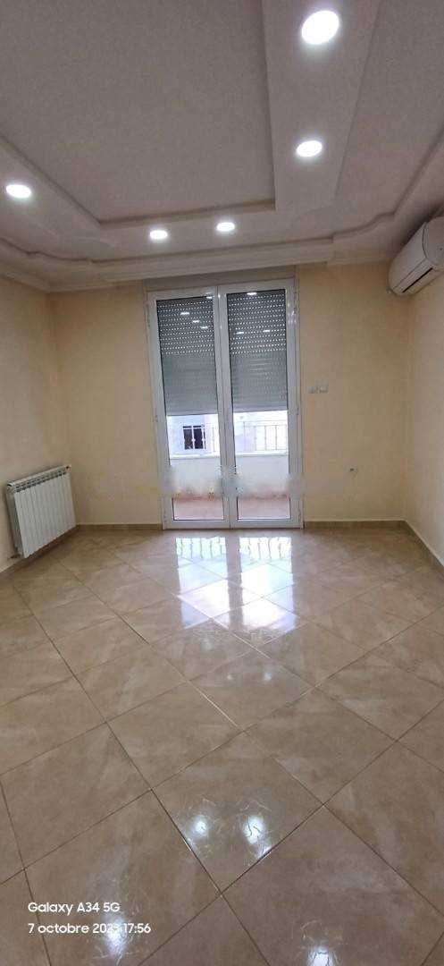 Location Appartement F3 Birkhadem