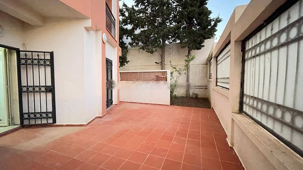Location Appartement F4 Hydra