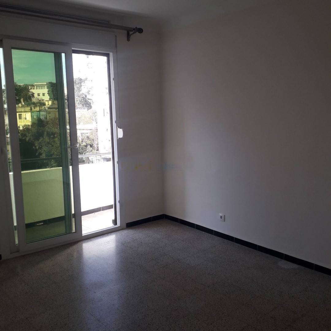 Location Appartement F3 El Biar