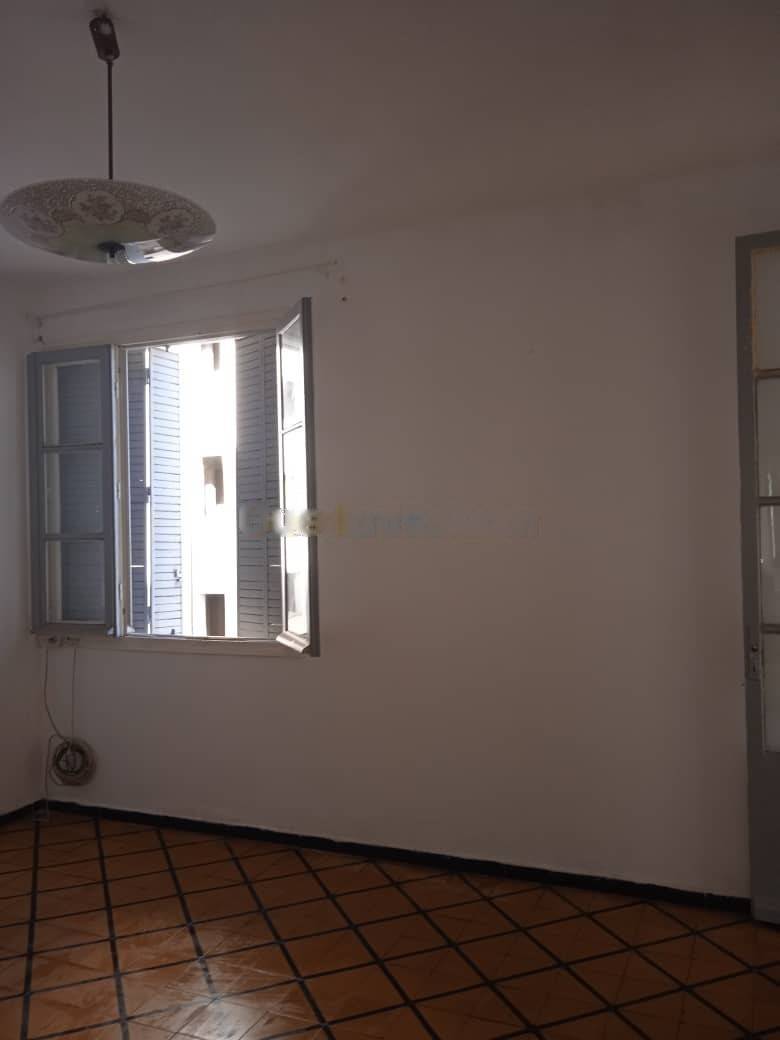 Location Appartement F3 El Harrach