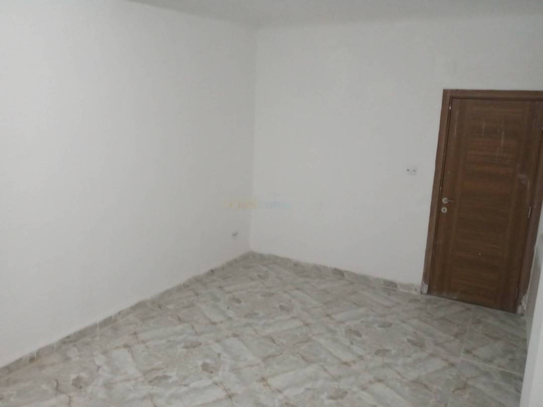 Location Appartement F3 Bab Ezzouar