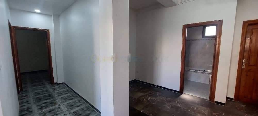 Location Niveau de villa F4 Dar El Beida
