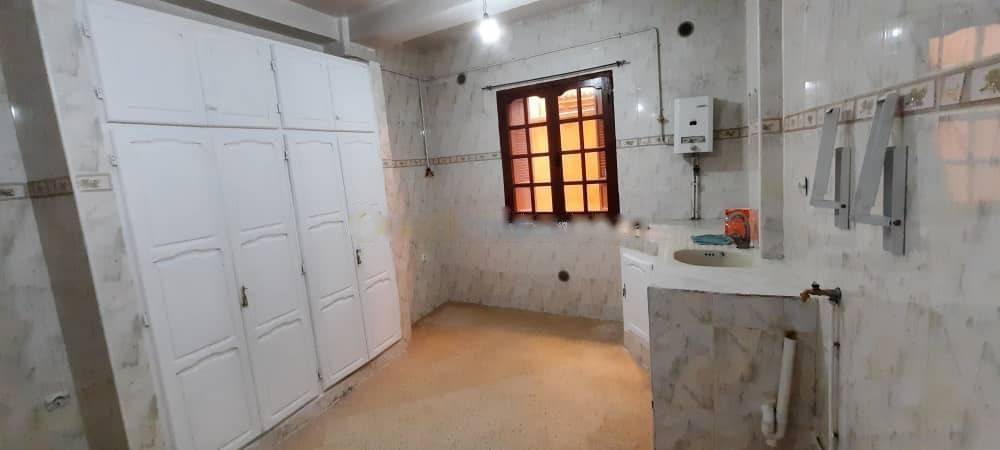 Location Appartement F4 Djasr Kasentina