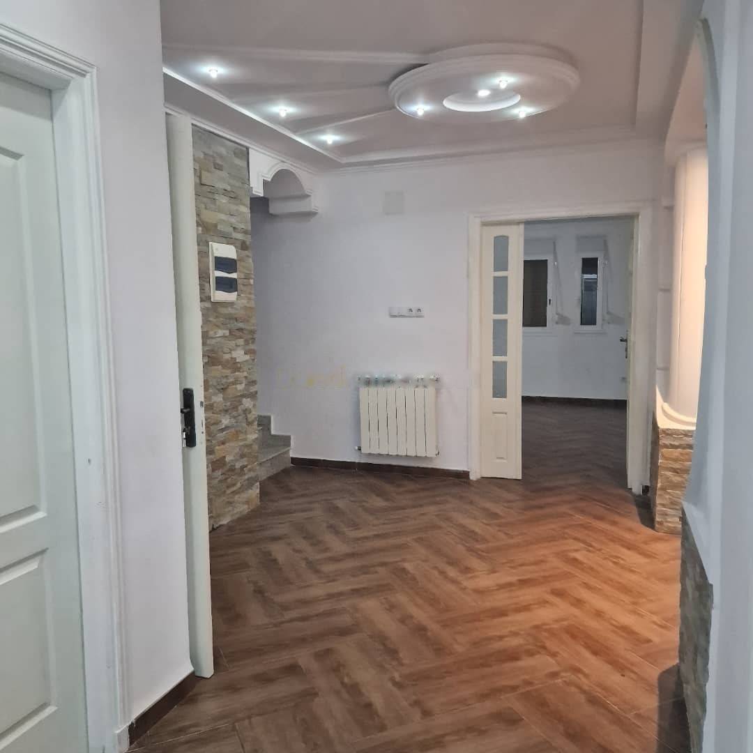 Location Appartement F6 Baba Hassen
