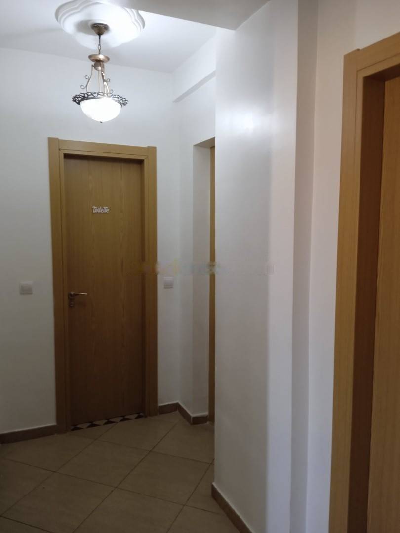 Location Appartement F3 Souidania