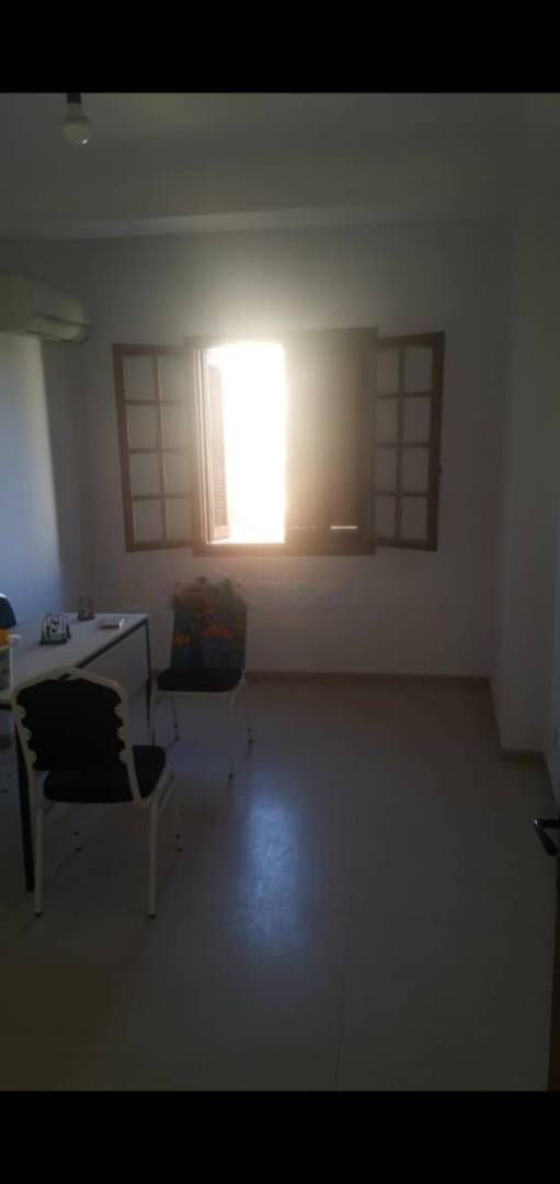 Location Niveau de villa F5 Birkhadem