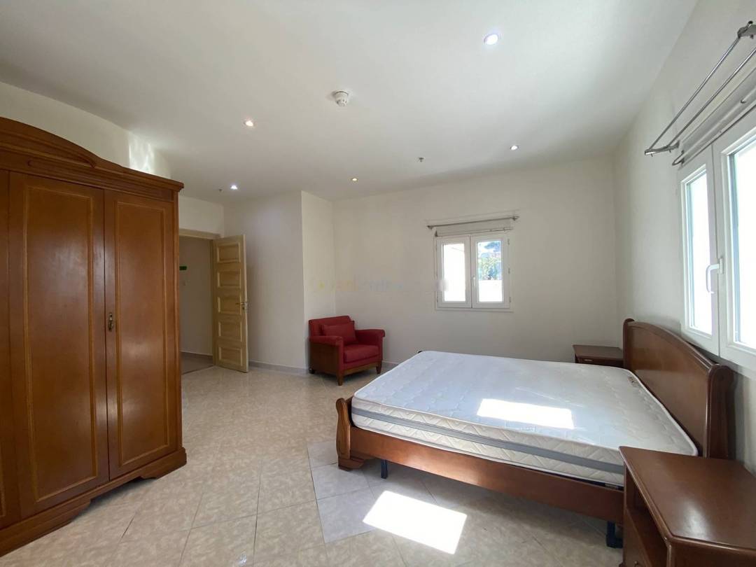 Location Immeuble Hydra