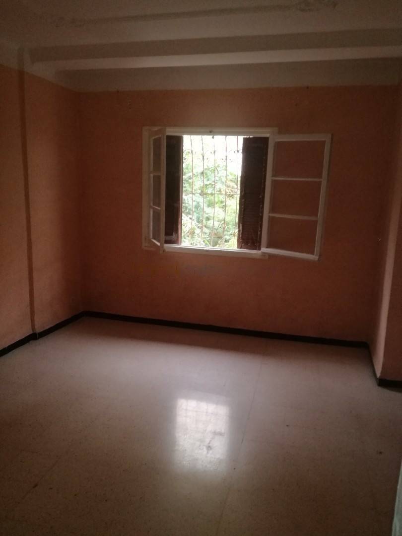 Location Appartement F2 Bab Ezzouar