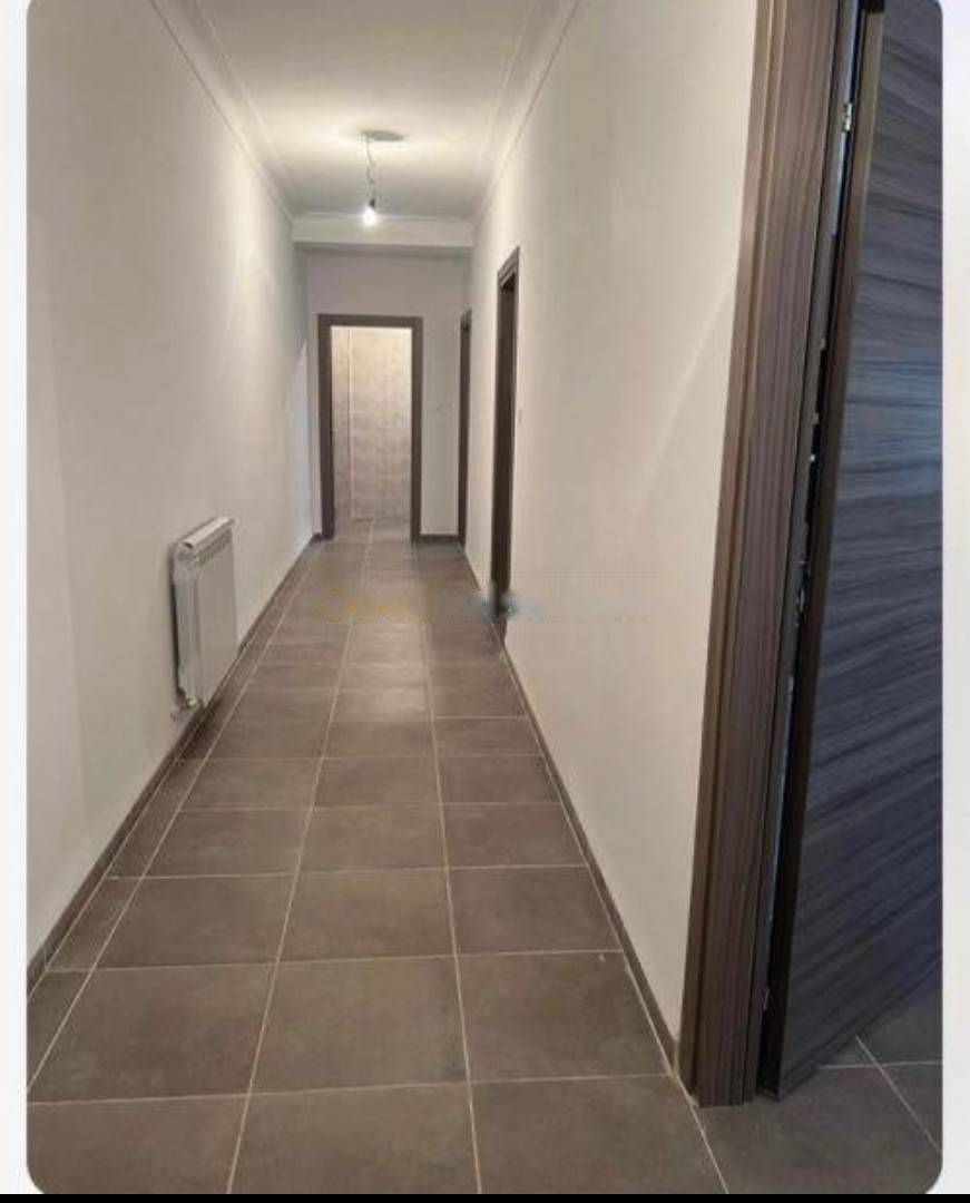 Location Appartement F4 Hydra