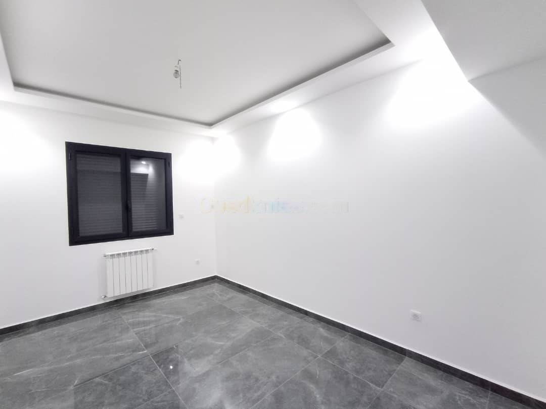 Location Appartement F4 Hydra