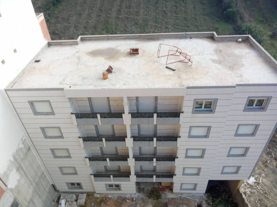 Location immeuble souidania