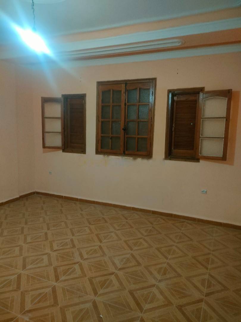 Location Niveau de villa F3 Bordj El Bahri