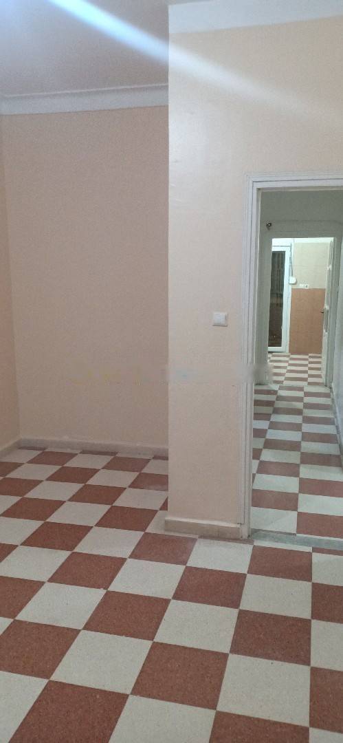 Location Appartement F3 Birkhadem