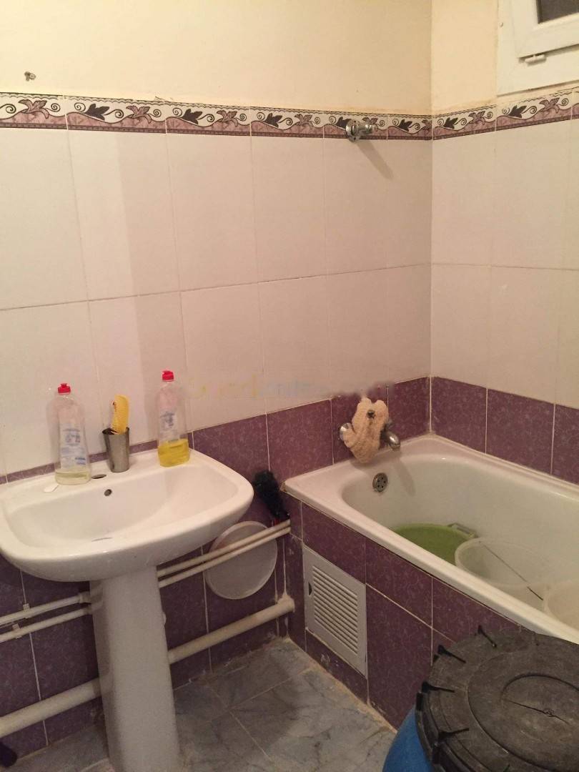Location Appartement F4 Zeralda