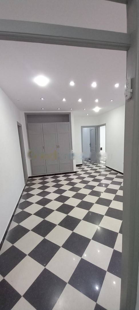 Location Niveau de villa F3 Douera