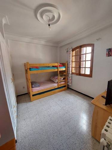 Location Niveau de villa F6 Ben Aknoun