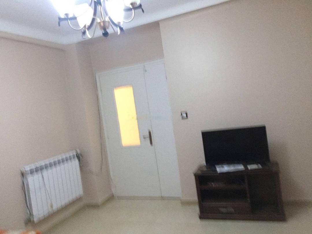 Location Appartement F3 Bab Ezzouar